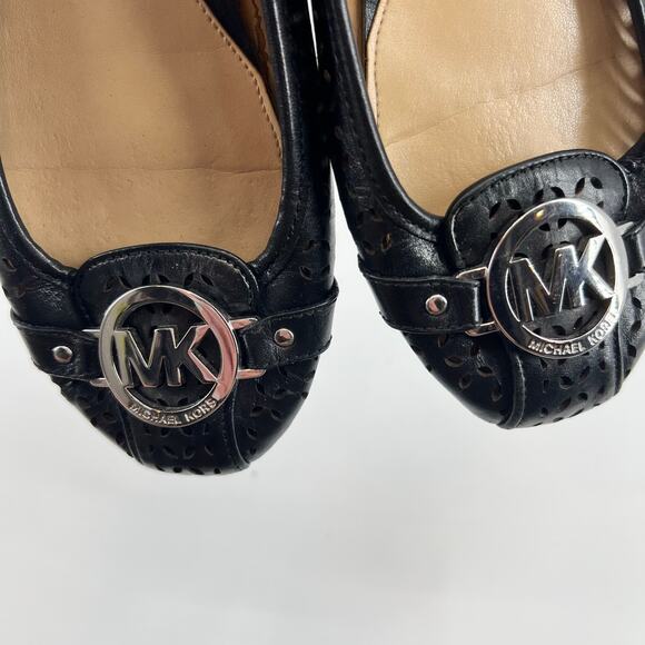 Michael KORS FULTON CLASSIC MK silver LOGO LASERED BLACK MOCCASINS size 8.5 - Picture 4 of 6